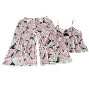 Simply Vera Pajama Set, NWT, Size-M, Color-Pink/Wht/Greys